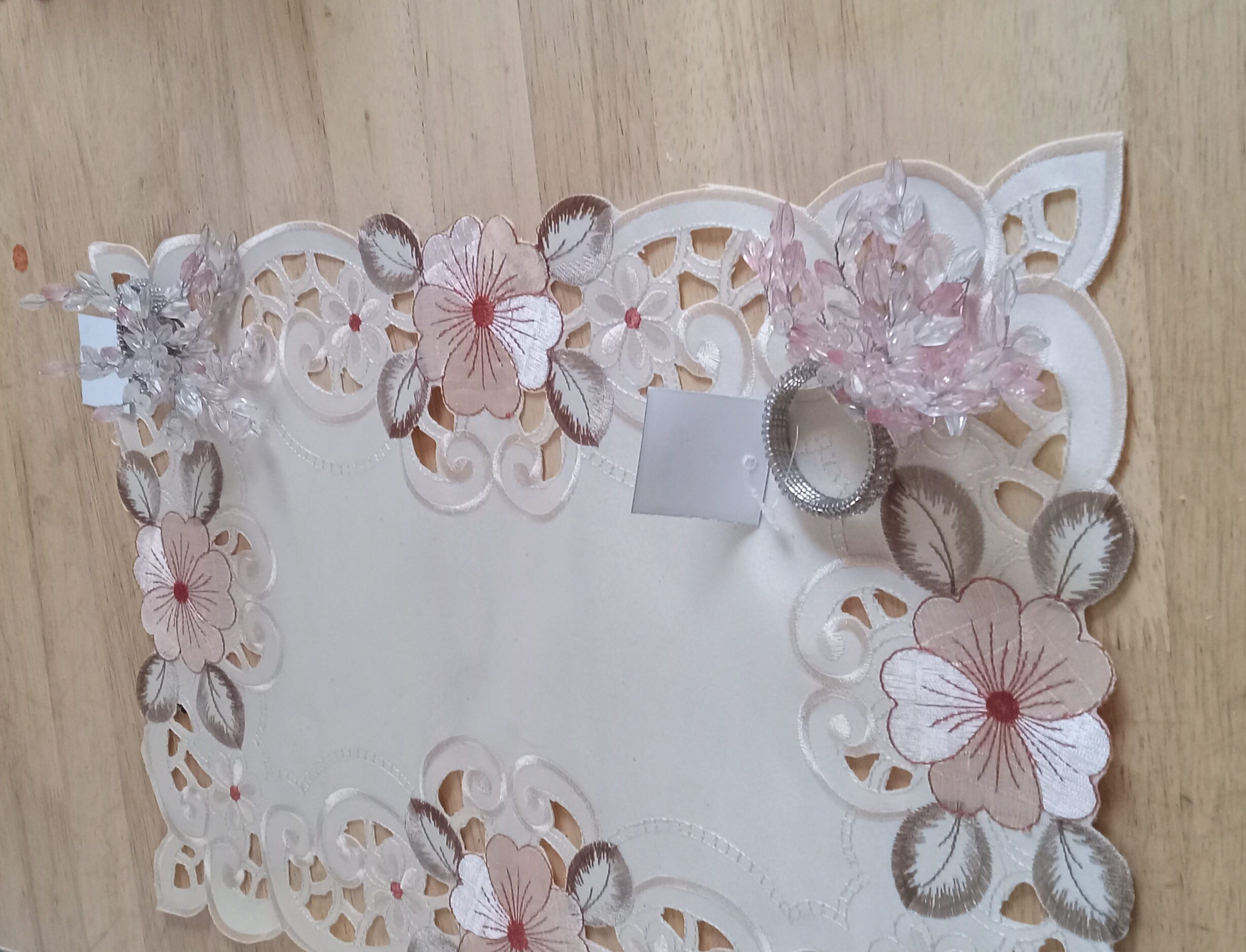 pink floral placemats