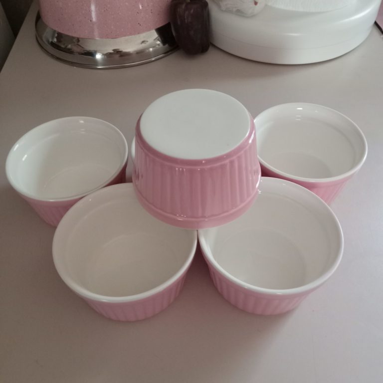 Add a Touch of Feminine Cuteness to Your Baking: Pink Ramekin Baking Dishes