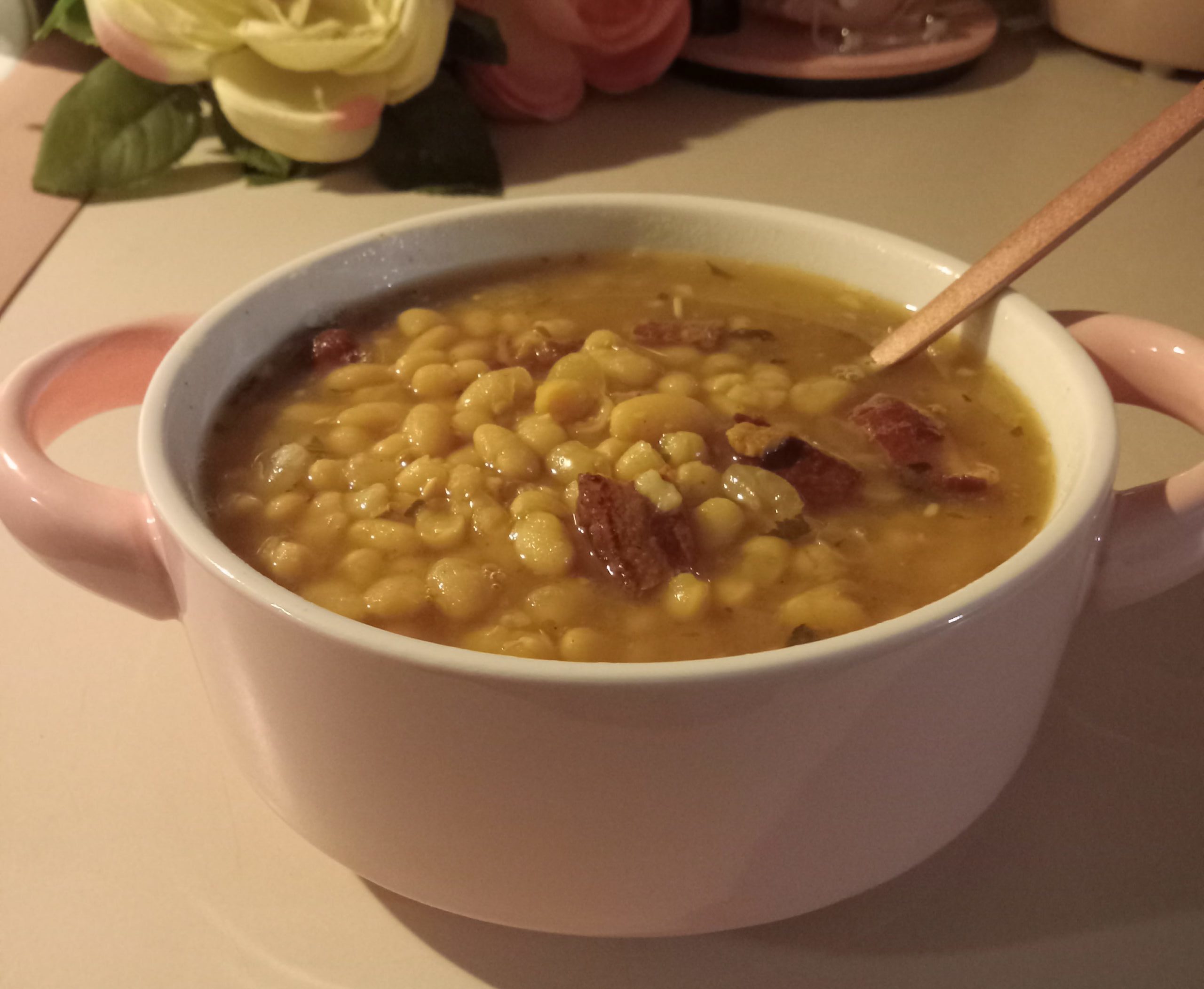 slow cooker navy beans navy beans with bacon slow cooker navy beans recipe navy beans with bell pepper easy slow cooker recipes savory navy beans homemade navy beans slow cooker beans with bacon comforting navy beans recipe