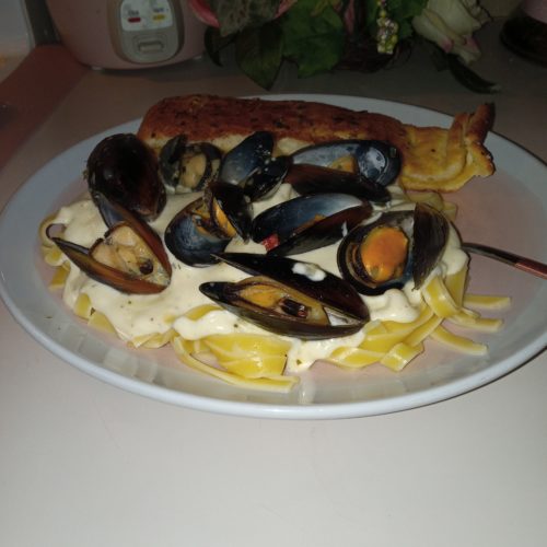 garlic & white wine mussels pasta recipe