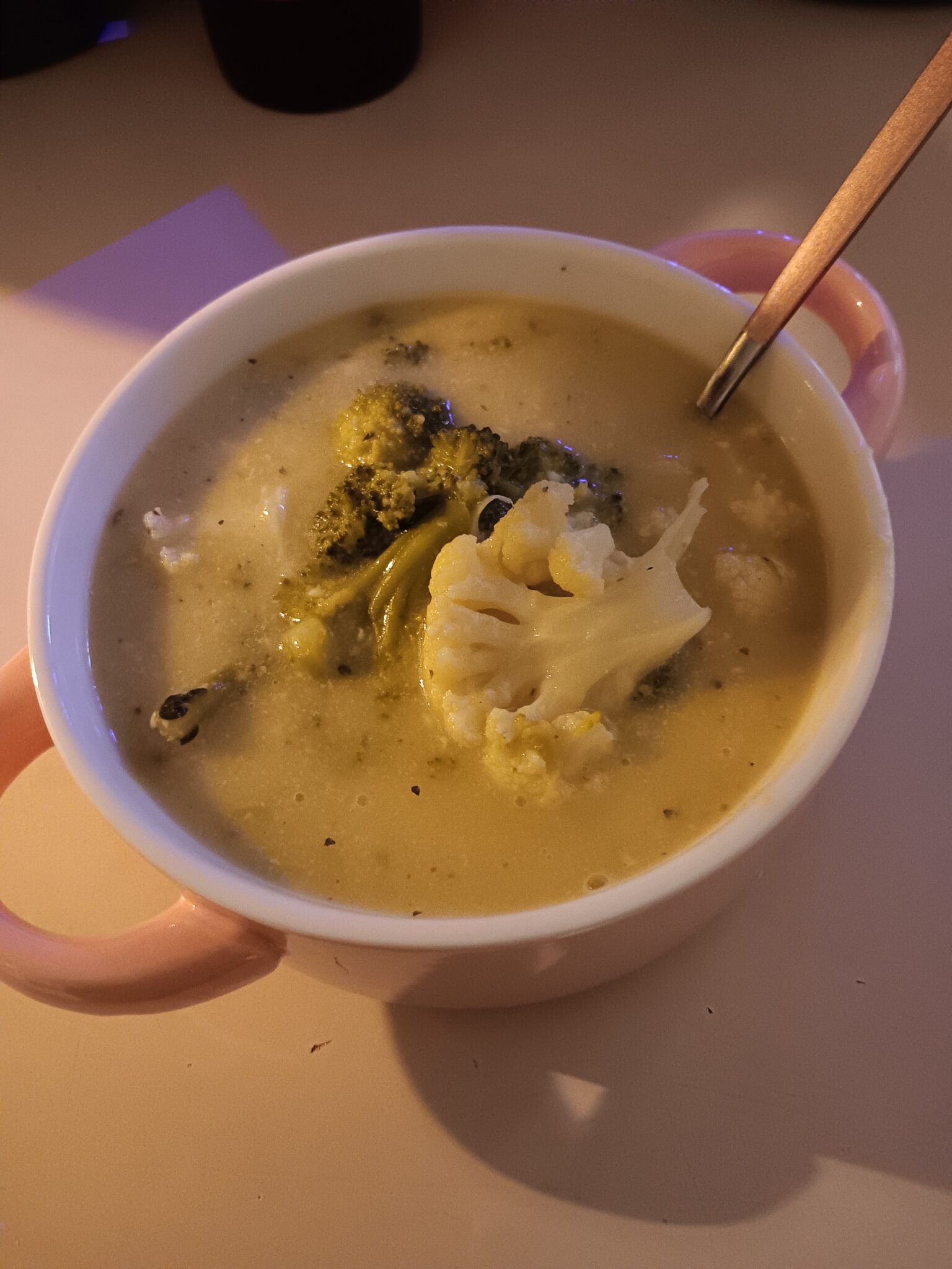 Cheesy Floret Soup with Broccoli & Cauliflower