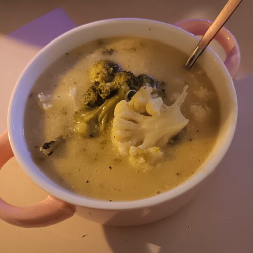 Cheesy Floret Soup with Broccoli & Cauliflower