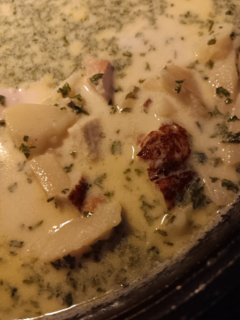 Southern Comfort: Creamy Cheddar Turkey Potato Soup Made Easy