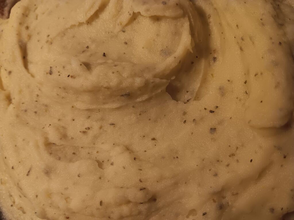 garlic herb mashed potatoes, Creamy Garlic Herb Mashed Potatoes, Southern mashed potatoes, easy mashed potatoes recipe, garlic mashed potatoes, Southern side dish recipes, comfort food, how to make mashed potatoes